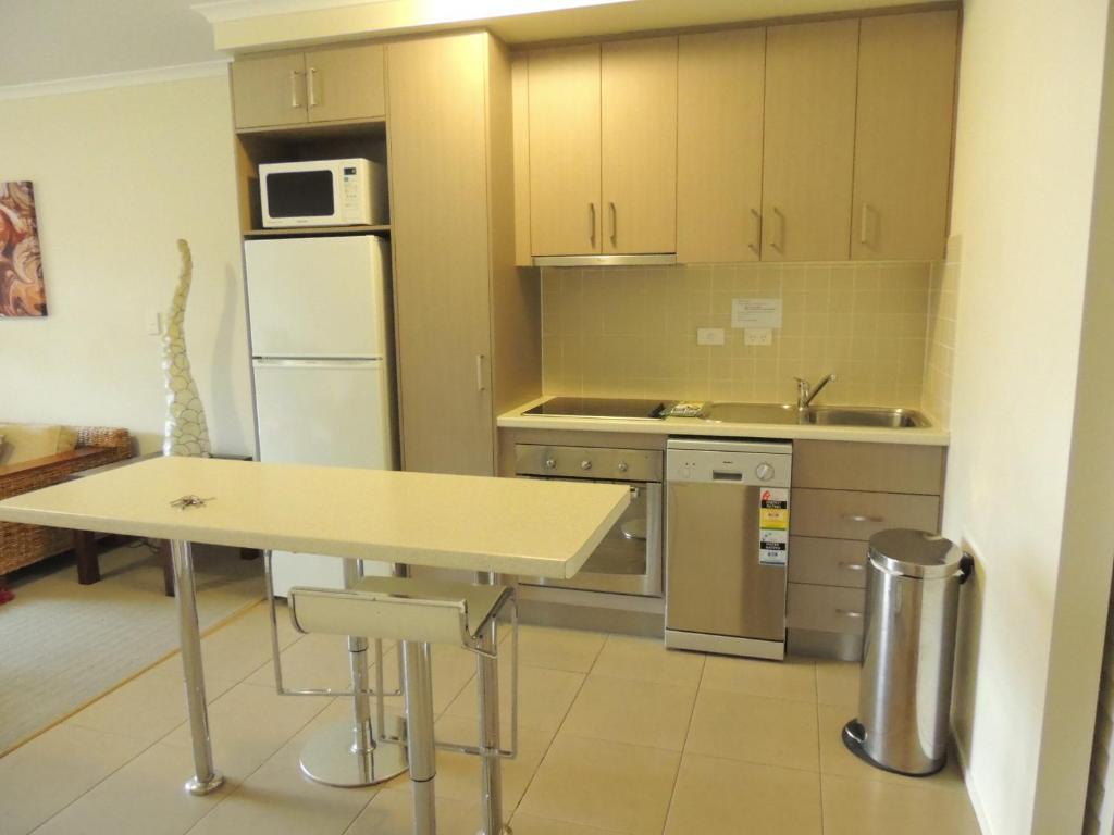 Airlie Central Apartments Airlie Beach Room photo