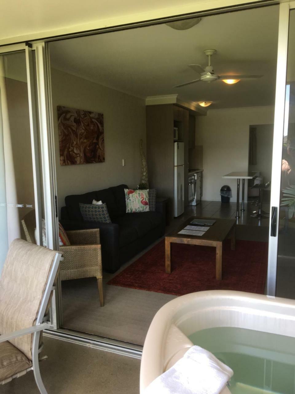 Airlie Central Apartments Airlie Beach Exterior photo